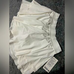 NWT Lululemon size 10 Tall Court Rival Skirt in White